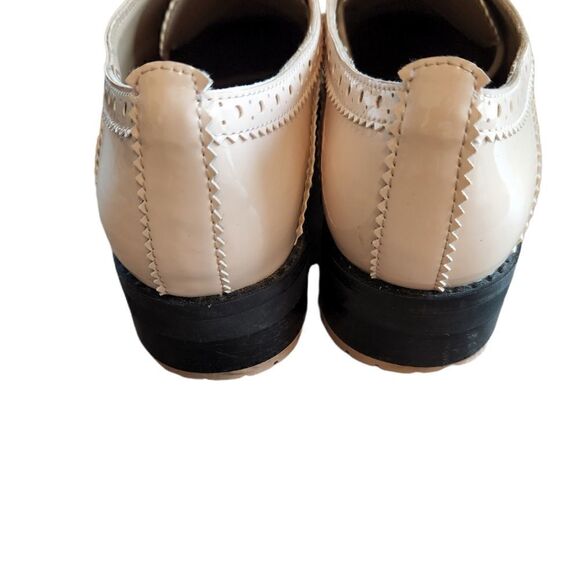 GUNMETAL Marushka Ivory Patent Leather Wingtip Oxford Sneakers Size 6.5 - Picture 4 of 5